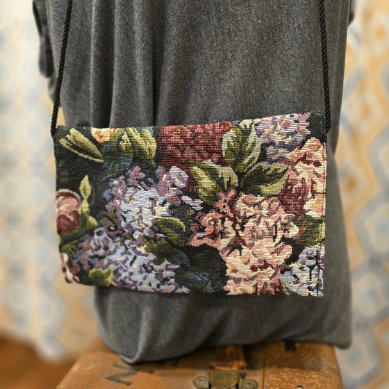 CHERI Tapestry Floral Crossbody - PopRock Vintage. The cool quotes t-shirt store.