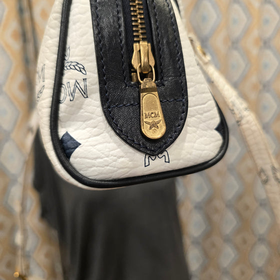 MCM White Signature Mini Boston w. Crossbody strap - PopRock Vintage. The cool quotes t-shirt store.