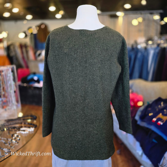 J CREW Green V Neck S - PopRock Vintage. The cool quotes t-shirt store.