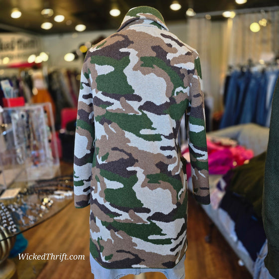 J CREW Camo Slouchy Blazer/Cardigan XS - PopRock Vintage. The cool quotes t-shirt store.