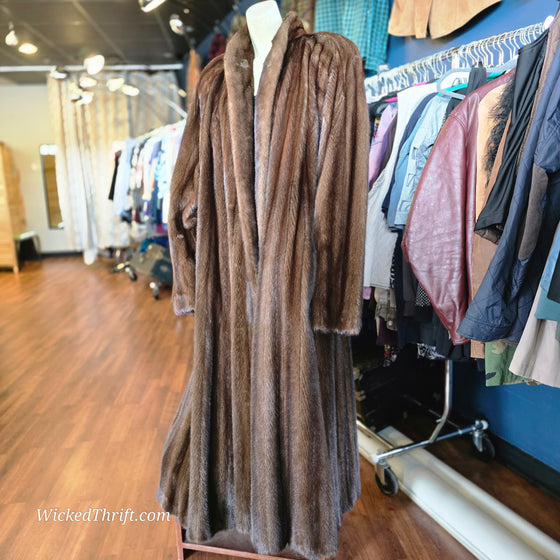 VINTAGE Brown Full Length Mink - PopRock Vintage. The cool quotes t-shirt store.