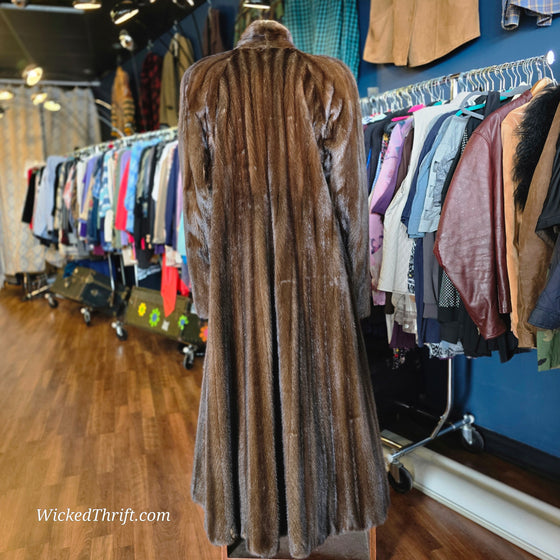 VINTAGE Brown Full Length Mink - PopRock Vintage. The cool quotes t-shirt store.