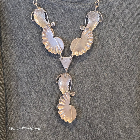 Sterling Silver "Leaf" Necklace w. Pink Shell - PopRock Vintage. The cool quotes t-shirt store.