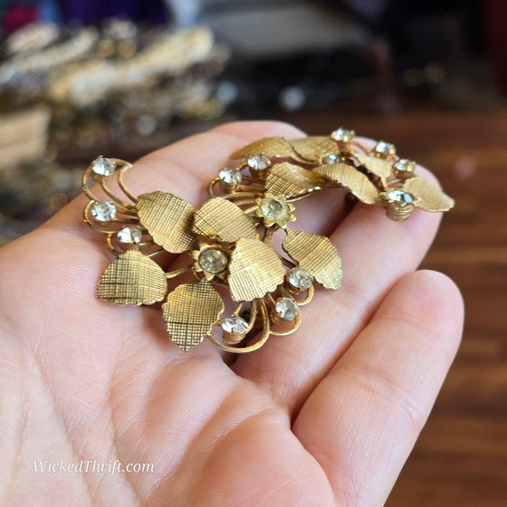 VINTAGE Gold Tone/Rhinestone Leaf Clip On Earrings - PopRock Vintage. The cool quotes t-shirt store.