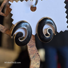  BLACK Swirly Stud Earrings - PopRock Vintage. The cool quotes t-shirt store.