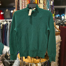  J CREW NWT Green Ruffle Sweater XS - PopRock Vintage. The cool quotes t-shirt store.