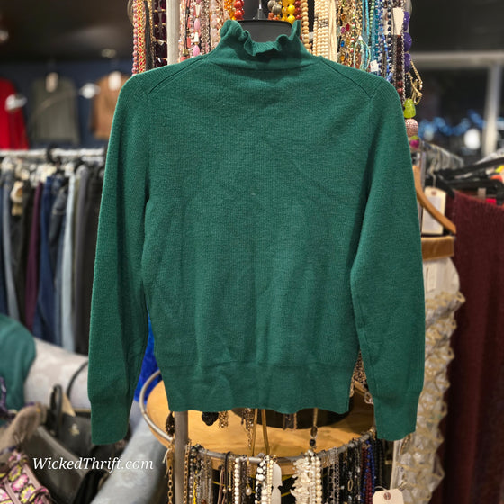 J CREW NWT Green Ruffle Sweater XS - PopRock Vintage. The cool quotes t-shirt store.
