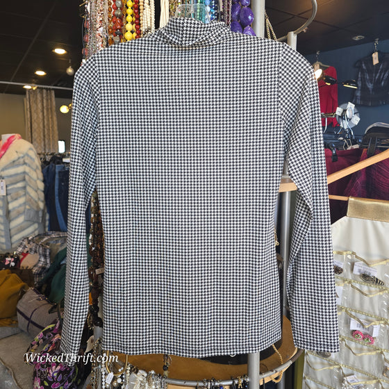 Heat tech Houndstooth Turtleneck XS - PopRock Vintage. The cool quotes t-shirt store.