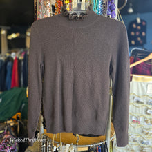  J CREW Brown Ruffle Neck Sweater XS - PopRock Vintage. The cool quotes t-shirt store.