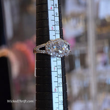  SILVER TONE 3 CZ Ring 6 - PopRock Vintage. The cool quotes t-shirt store.