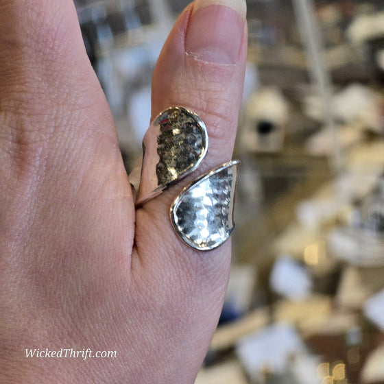 925 Mexican Sterling Hammered Ring - PopRock Vintage. The cool quotes t-shirt store.