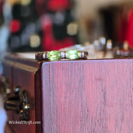 925 Sterling Silver w. Green Stones Ring - PopRock Vintage. The cool quotes t-shirt store.