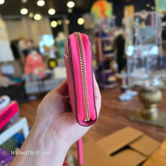 TORY BURCH Pink Leather "Harper" Wallet AS IS - PopRock Vintage. The cool quotes t-shirt store.