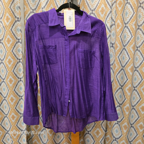 CHICOS Purple Rayon Blend Button Up 2 - PopRock Vintage. The cool quotes t-shirt store.