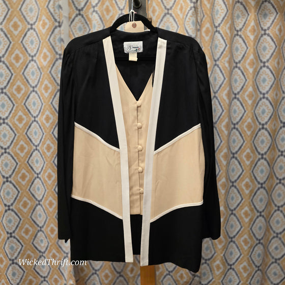 DJ SUMMERS Black/Cream/White Faux Layer Top 16 - PopRock Vintage. The cool quotes t-shirt store.