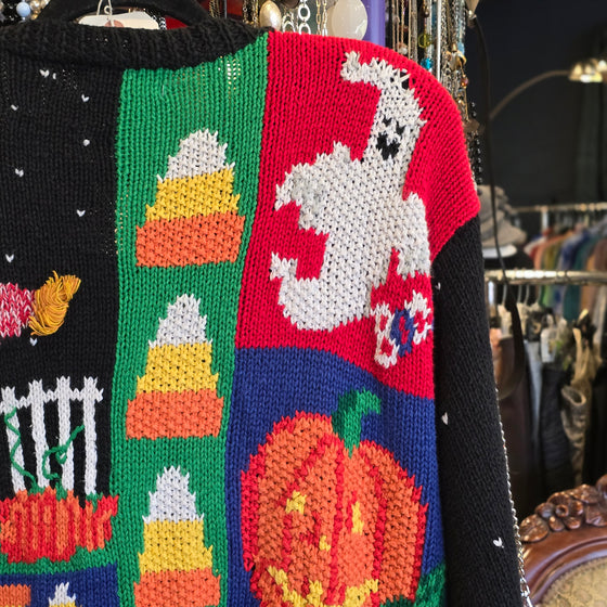 VINTAGE ALEXANDRA BARLETT Halloween Knit Cardigan w. Wooden Ghost Buttons