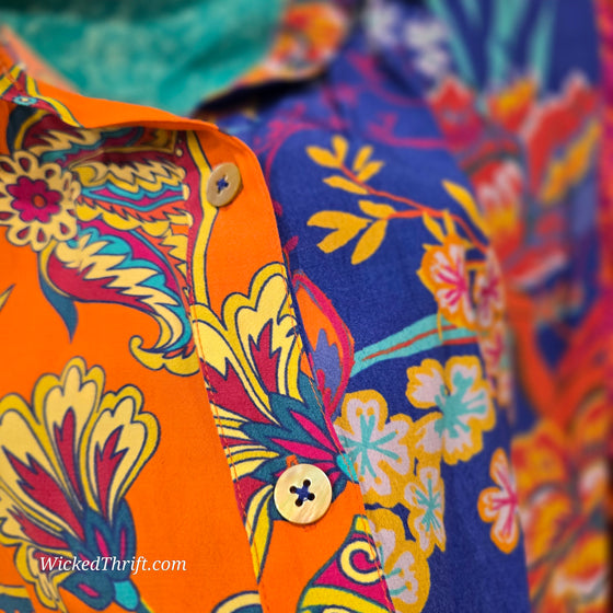 SOFT SURROUNDINGS Super Colorful Awesome Button Up L - PopRock Vintage. The cool quotes t-shirt store.