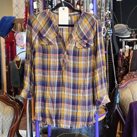 HESTER & ORCHARD Yellow/Blue Fringe Bottom Plaid Top S